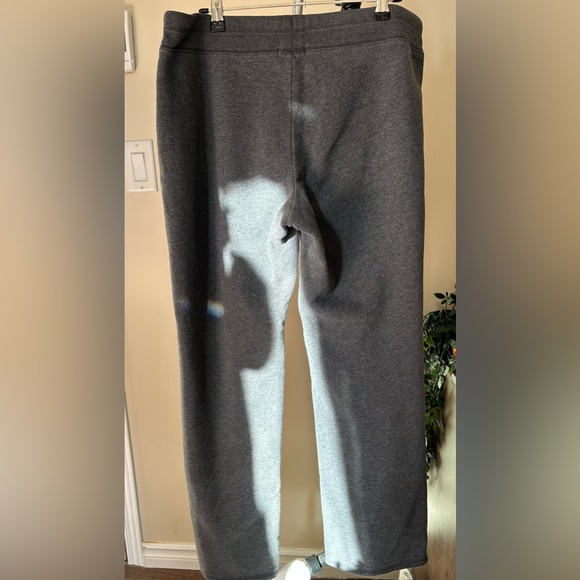 Women’s GAP Grey Sweatpants - Picture 3 of 8